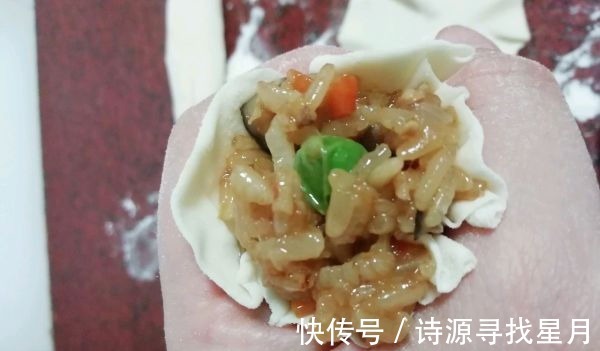 汤汁|糯米烧麦怎么做才好吃,和面和馅都有技巧,米粒吸满汤汁肉香四溢!