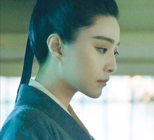 李白@杨贵妃:唐朝盛世末班车中,香消玉损的美女