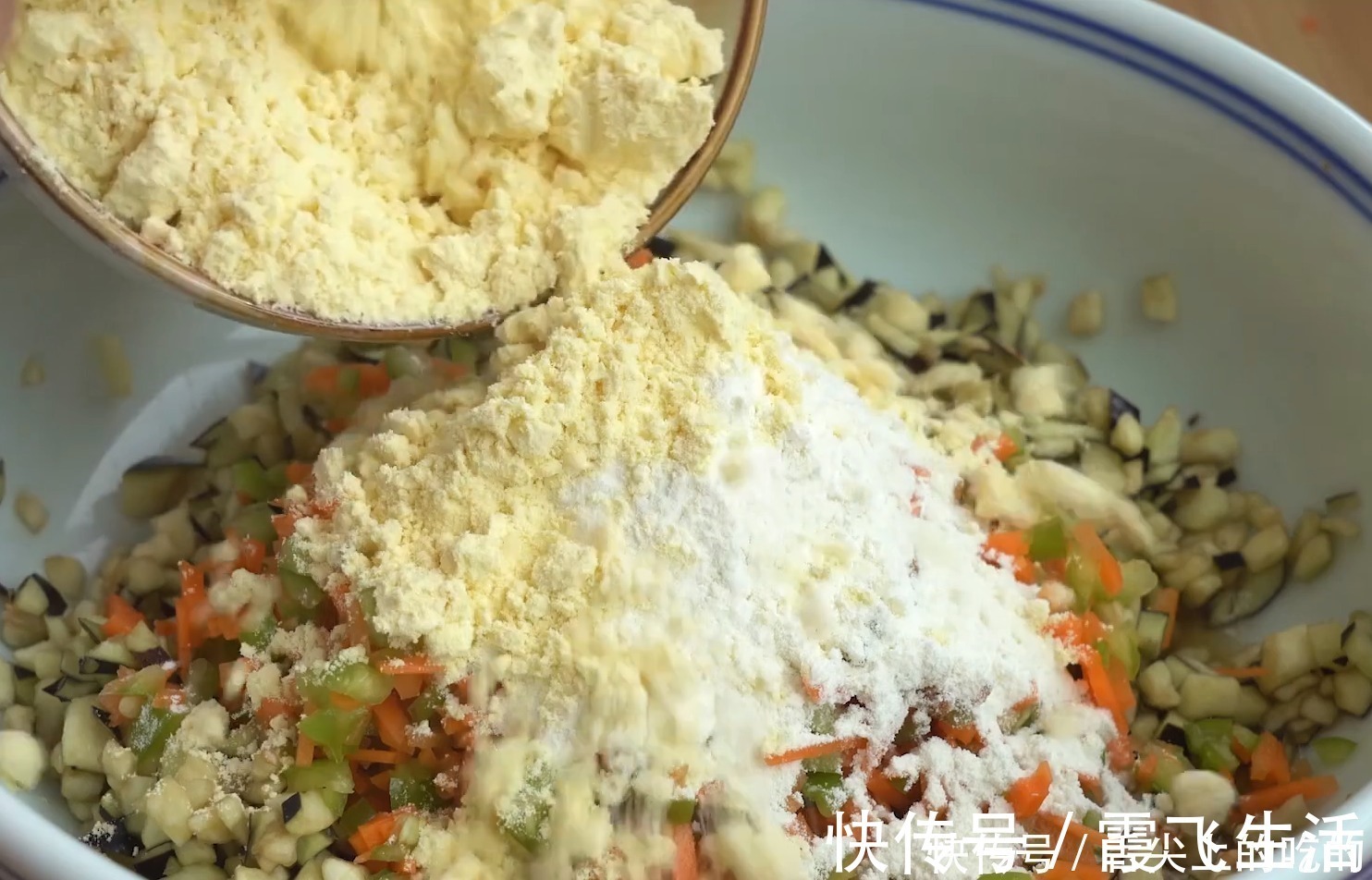 茄子学会这样做，好吃到你不想放筷子，无水无油，越吃越想吃