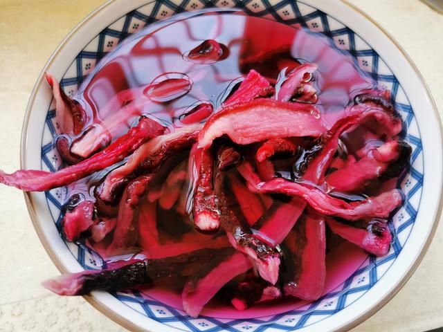 腌萝卜干，先晒还是先腌？教你60年的老方法，又香又脆一年不坏