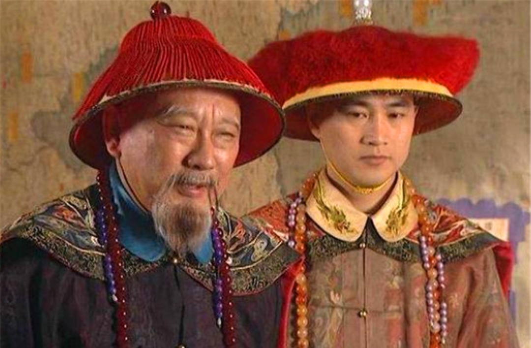 鳌拜|索额图是擒鳌拜的关键人物,为何却被定为本朝第一罪人?