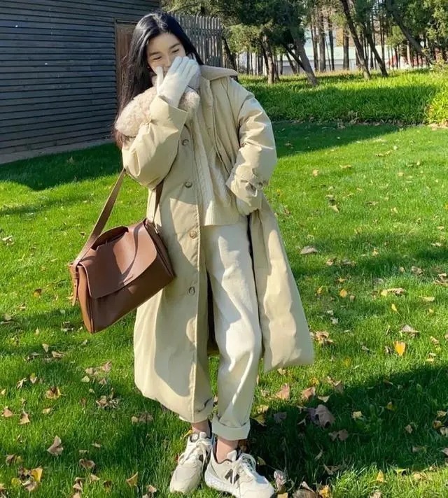 小个子|小个子女生,在冬季穿羽绒服选择多长才合适?