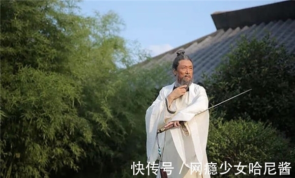 李白&李白受到山东儒生嘲讽,内心抑郁写下一首诗,至今已成骂人的绝唱