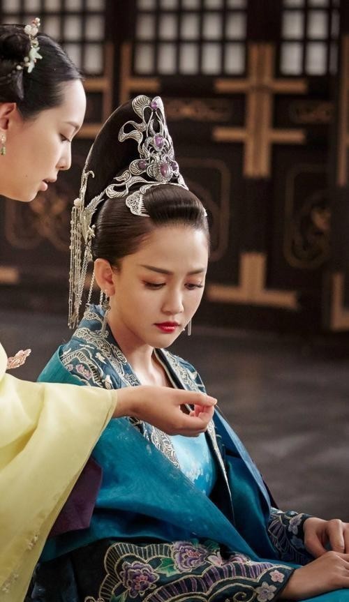 杨广|隋文帝为何废太子杨勇而立杨广?最后还因杨广而死,网友:真可怜!