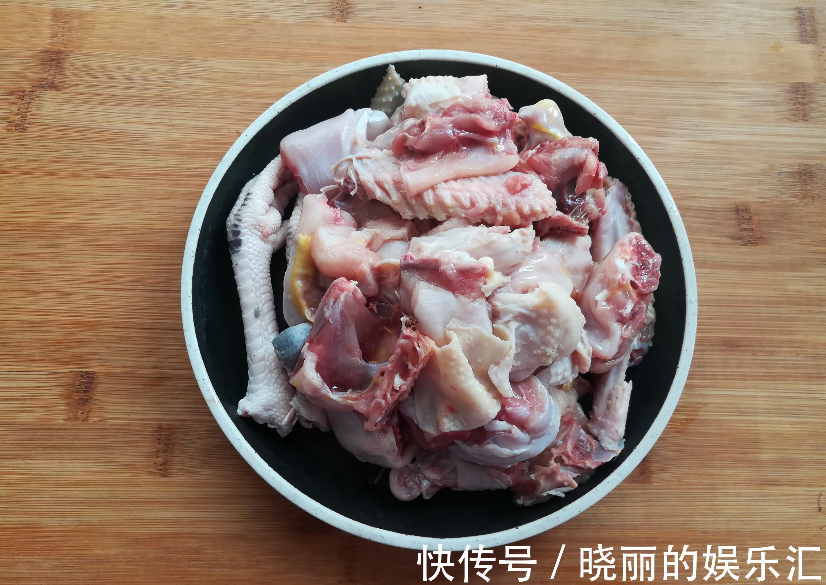 香菇|鸡肉别总是煮汤,加点料,香辣可口清爽不油腻,端上桌就抢光了