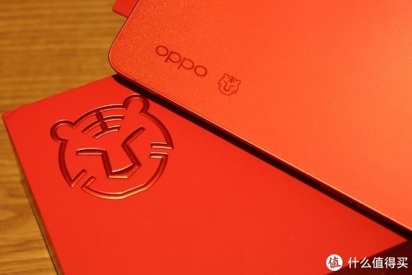 限定版|OPPOReno7红丝绒限定版，今年的年味就靠它了