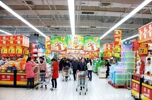 家长|“你孩子偷了东西,不信让我们搜身”宝妈一番话让工作人员放行