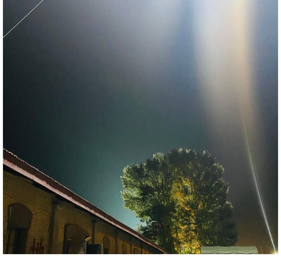 肖战发文晒照庆祝《王牌部队》开播