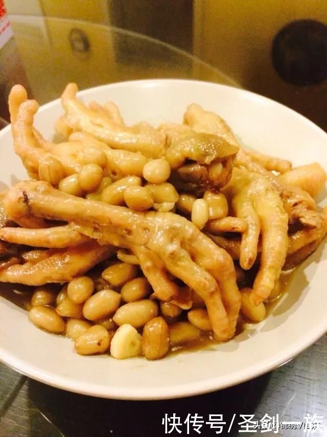 年夜饭菜谱，中国人过年必吃的24道如意菜，寓意阖家团圆美满