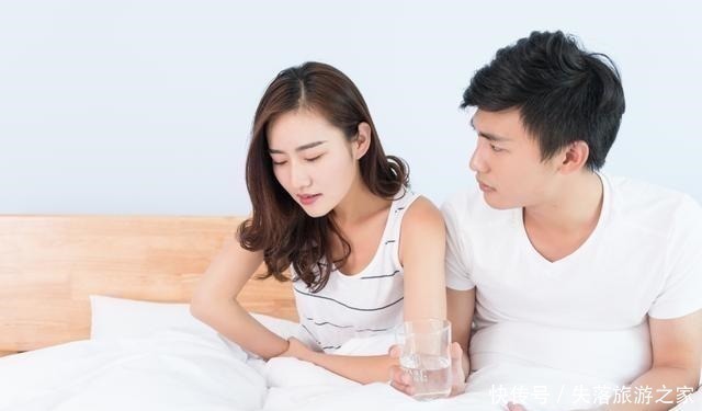 危害|人流的危害有多大用一颗草莓做演示,结果清晰直观一目了然