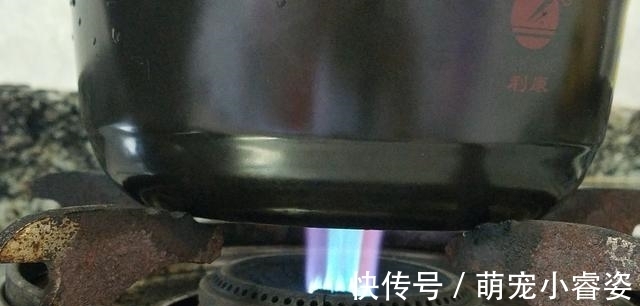 日本豆腐|豆腐炖鱼这样做，营养美味又好吃，出锅香味四溢，做法超简单