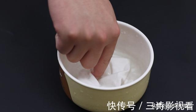 白醋|冰箱封条发霉了不用愁，一个小窍门教你轻松洗干净，方法简单省事