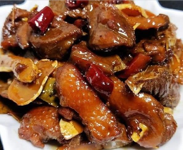 朋友来家里小聚,做几道鲜香入味的美食,朋友都夸赞比饭店的好吃