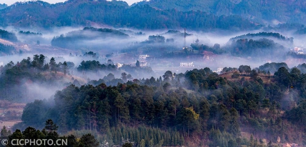 老年|重庆南川：山乡“披纱”美如幻