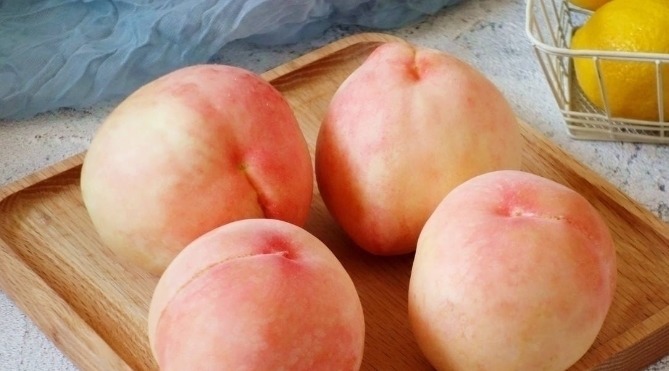 小宝宝|怀孕以后,孕妈如果经常吃这“3种水果”,或许能够消水肿