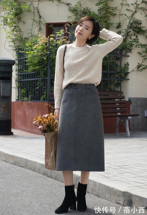 搭配 40岁女人春季要穿得随性,给你分享几套洋气穿搭,打造出女神范