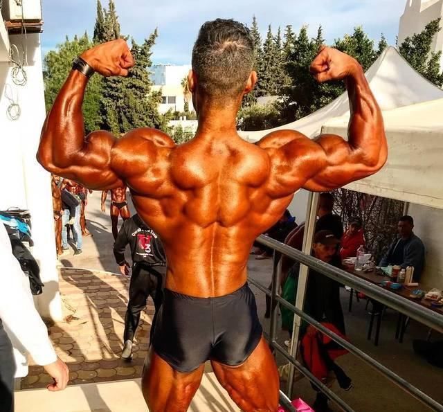 健身模特|伊朗小伙常年保持8%体脂，曾因瘦小而被嘲笑，今专业健身模特！