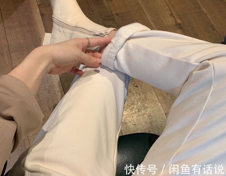 单品 冬天还是和“白裤子”更配,一条搭遍整个衣柜,中年人穿也挺高级