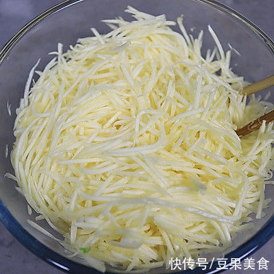 学会在家做南瓜虾皮包子两吃，再也不用出门买了