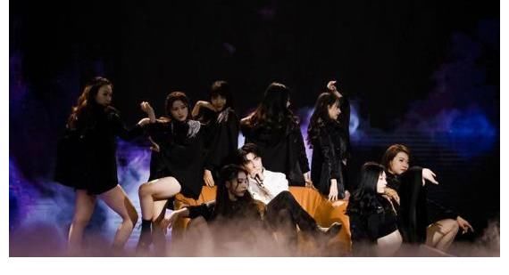 《披荊斬棘·海爾之夜》上演回家式狂歡秀，哥哥Solo舞臺(tái)嗨翻全場(chǎng)