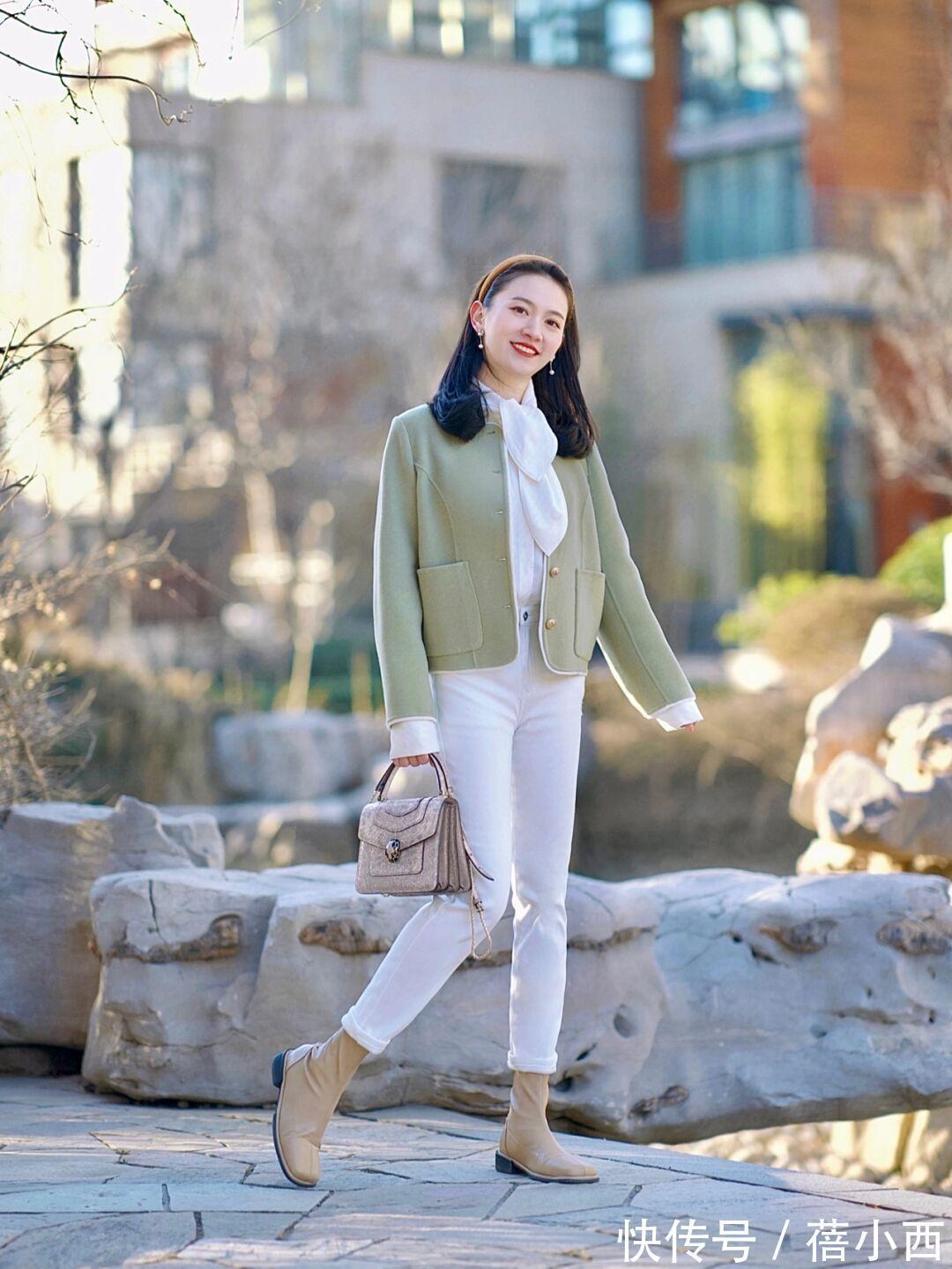 深灰色|女人过了40岁,一定要试试“短毛呢外套”穿搭,显瘦显高还显气质