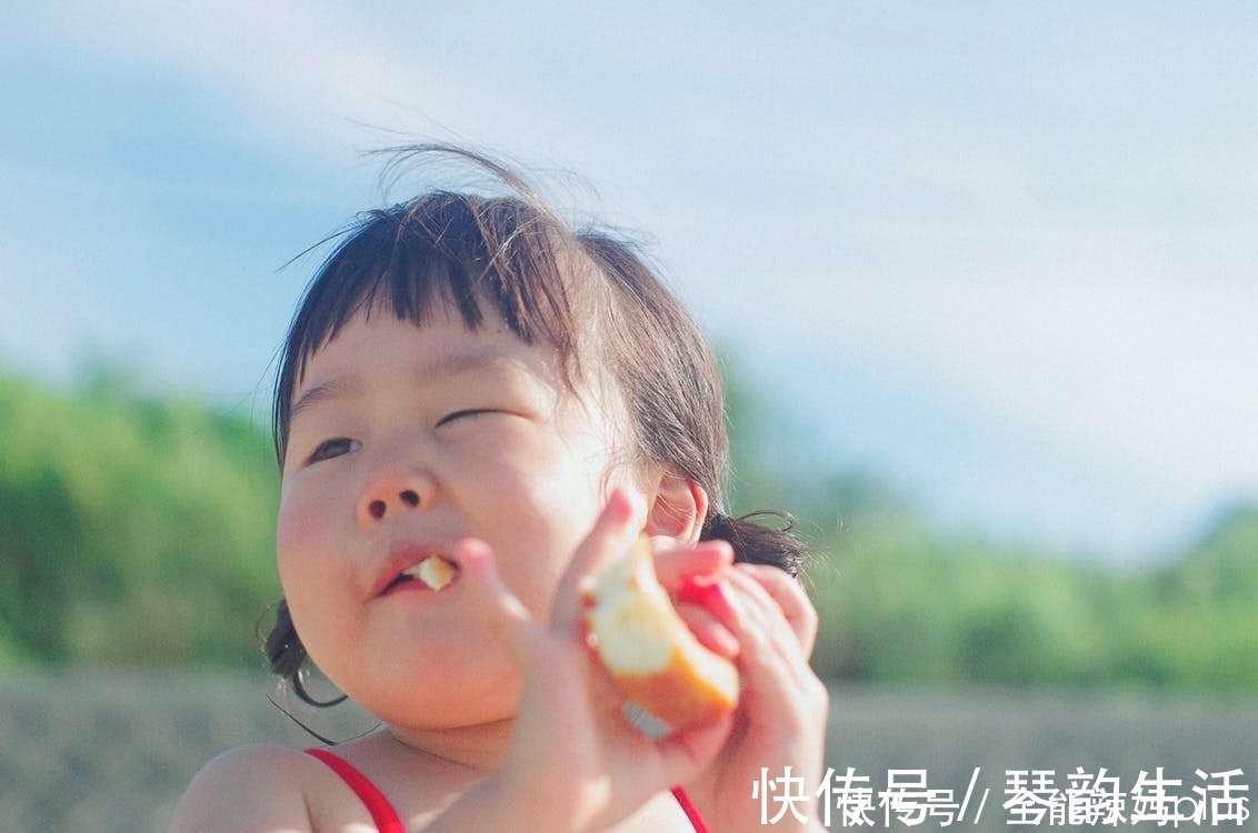 零花钱|越穷的家庭,越爱喂孩子吃这2碗饭,“毁”了娃还不自知