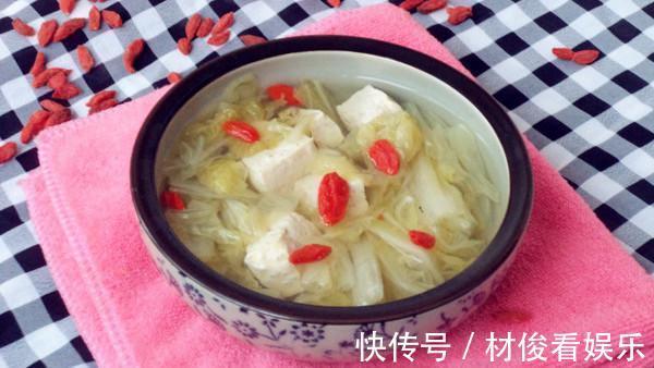 豆腐和“它”搭配,不放调料也很鲜,提高免疫力,冬季要经常吃!