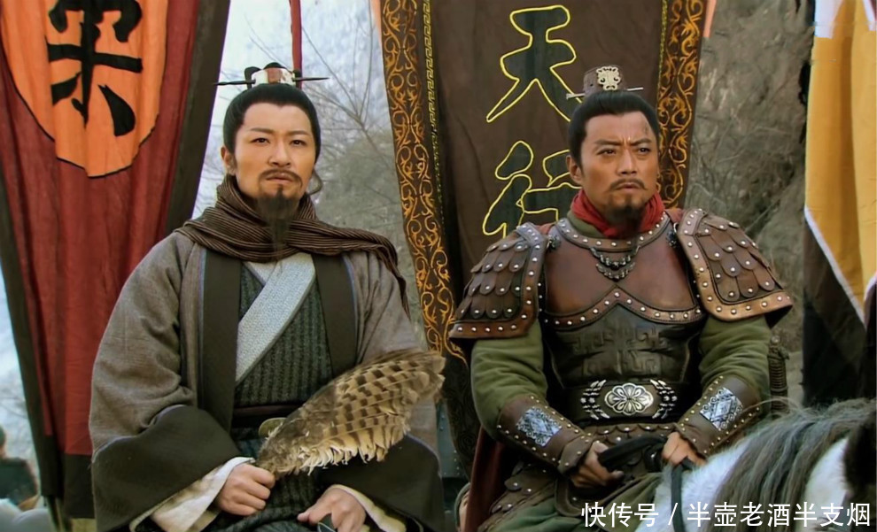 射杀|吴用亲眼看到史文恭那一刻,就什么都明白了此人不会射箭,射杀晁盖的另有其人