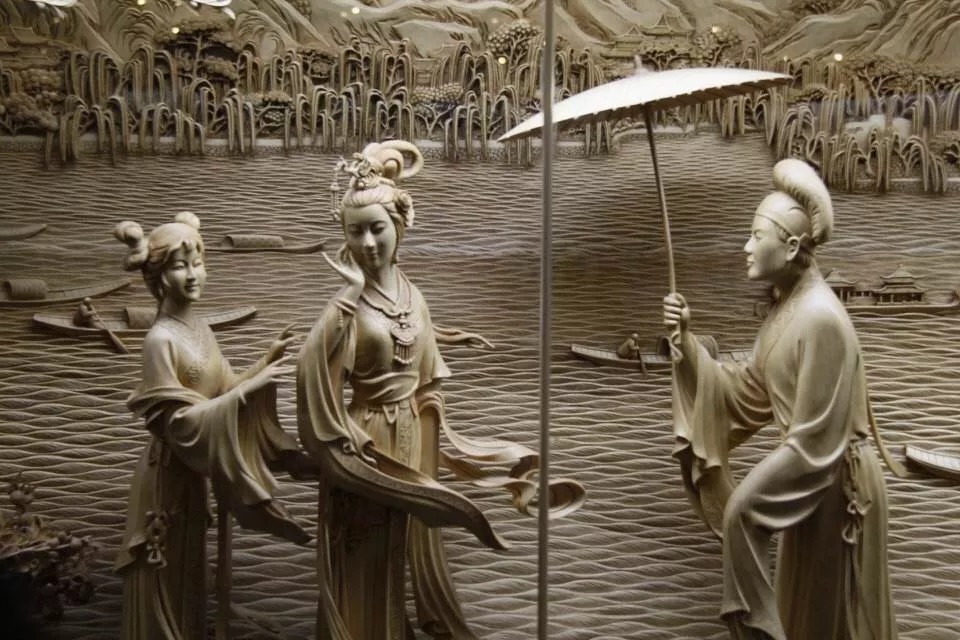 雷峰塔千年秘密,挖出了奇珍异宝!