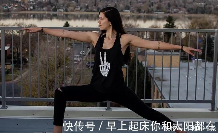 滋养|这套经典瑜伽动作,帮你打开髋部关节,滋养骨盆效果杠杠滴