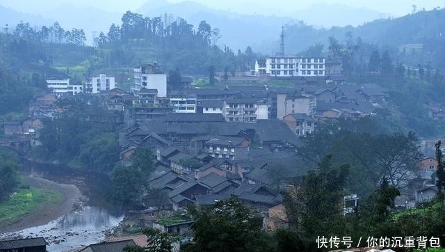 在四川宜宾山水之间，藏着这样一座古朴干净的古镇，免费玩