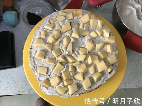 奶油蛋糕|做蛋糕不会裱花?试试这款海盐奥利奥奶油蛋糕,不裱花也有高颜值