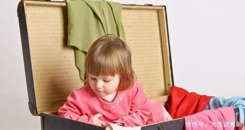 同伴|再穷也别让娃穿别人的旧衣服，省下的是小钱，毁了的是他一生