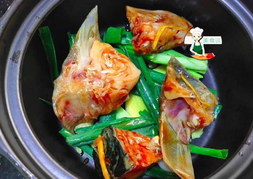 鱼头|冷天,家人最馋我做的腐竹鱼头煲,焖一锅特鲜美,好吃营养又好做