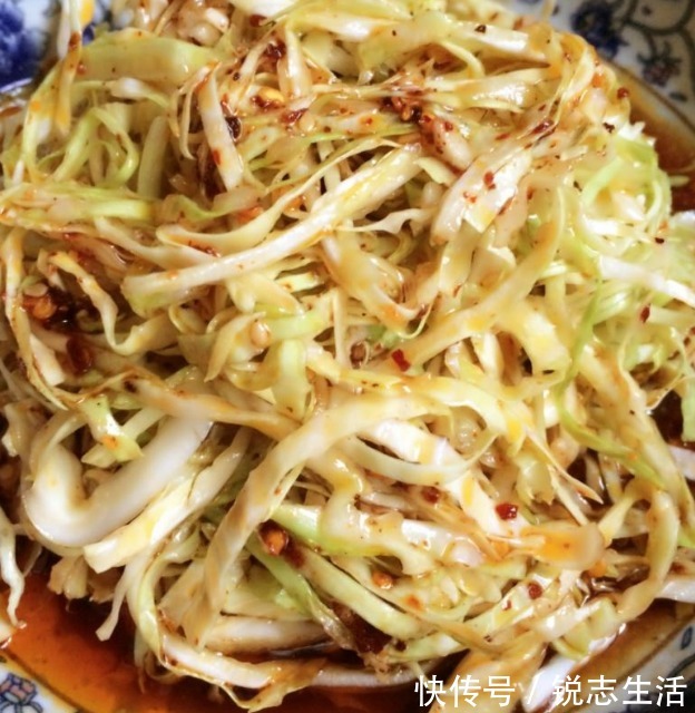 胡萝卜丝|天气炎热给家人做这道凉拌菜，富含天然叶酸多种维生素，营养爽口