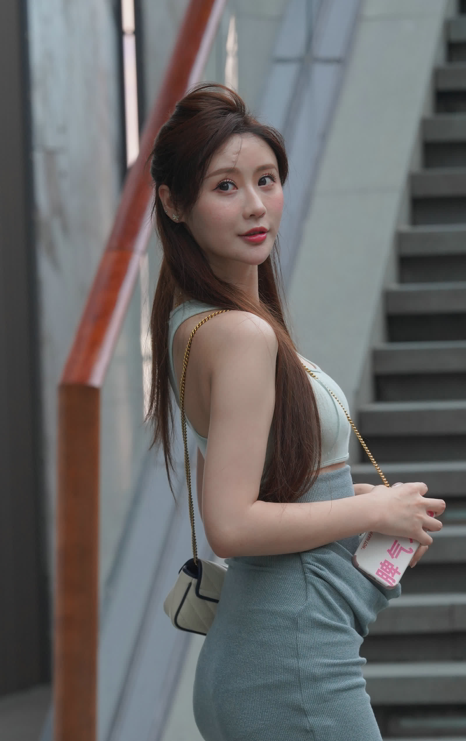 穿搭|叠穿是使用率最高的穿衣技巧,可以将单调转化为时尚耐看