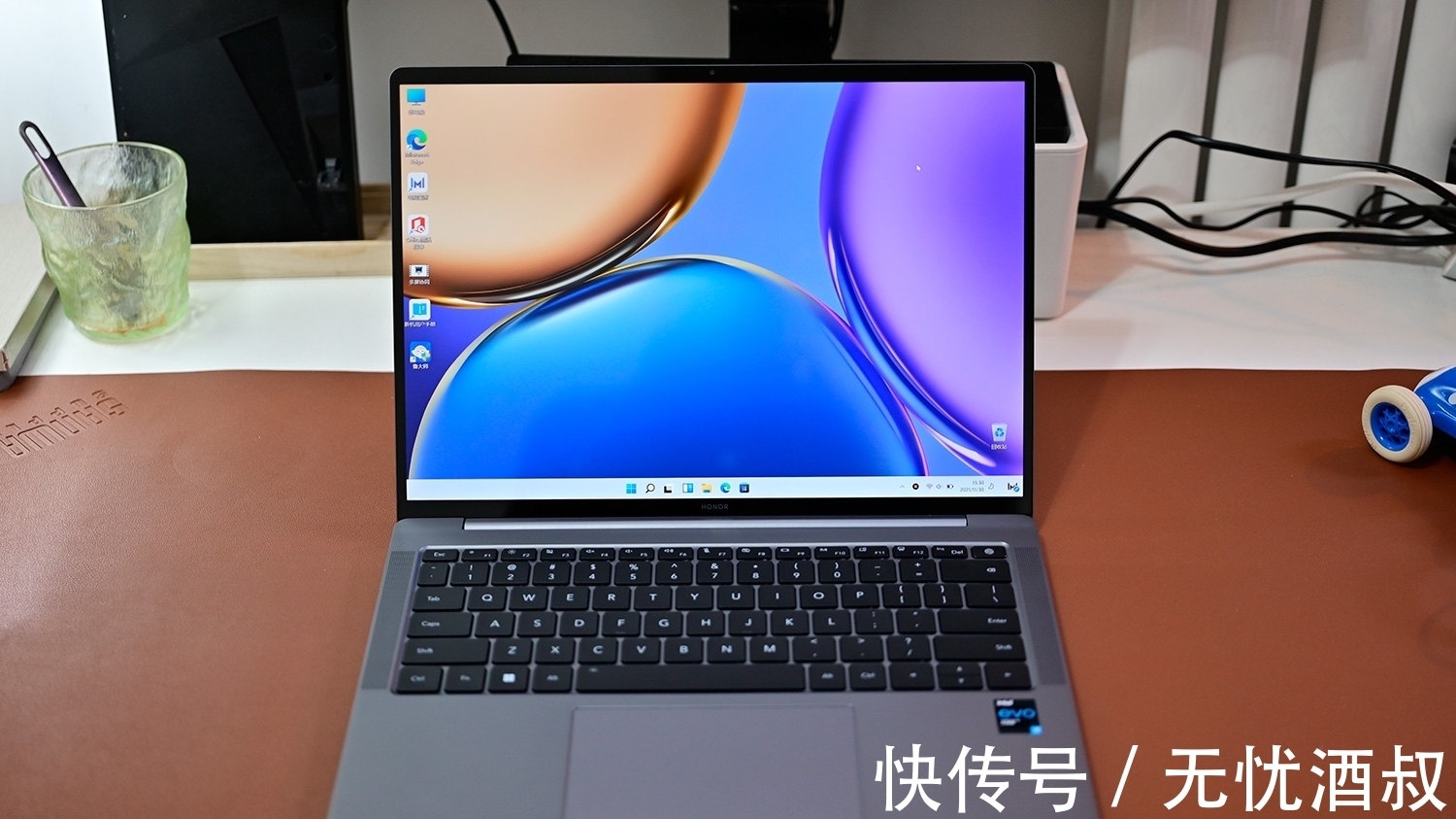 评价君|荣耀MagicBook V 14开箱，集显鲁大师得分也能破百万分，真香