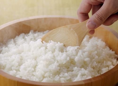 稳定血糖|糖尿病患者可以吃豆腐吗?提醒:若想养胰岛,“2白”建议要少吃