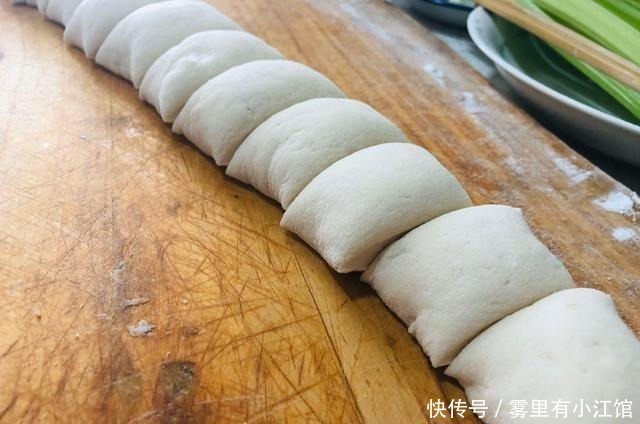 松软|花卷这样做一点不费事,只需一根筷子轻松搞定好看形状,松软好吃