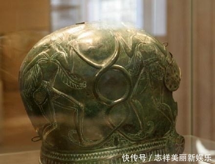 古希腊|考古出土3000年前头盔,古希腊众神形象都在上面,专家:世界唯一