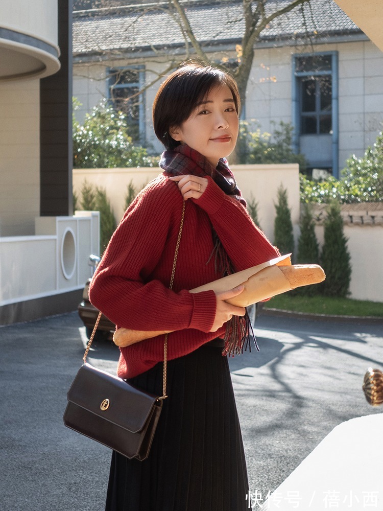 高领衫 春季最火搭法还是“针织衫+半身裙”,不挑人又chic,穿出好气质