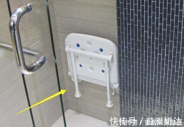 凳子|越来越多家庭淋浴房装上此物，师傅都夸聪明，入住就知好处多