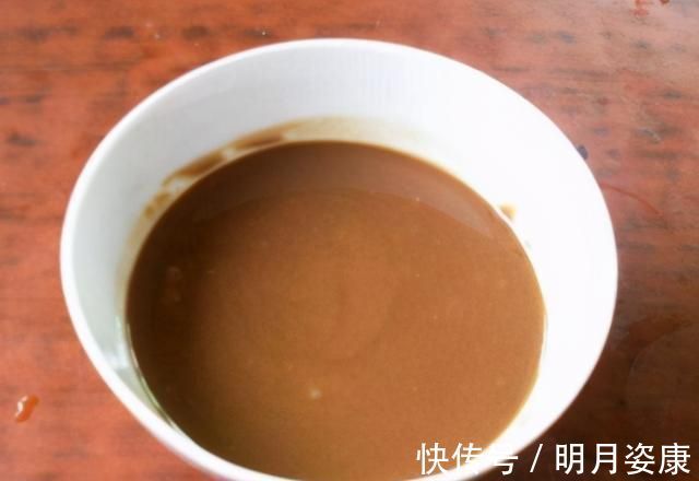 调稀芝麻酱,有人用水有人用油,大厨教我正确做法,顺滑不成坨