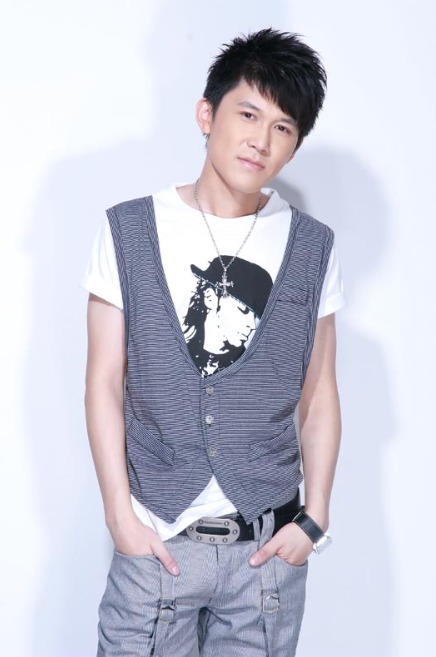 创作&中国“最倒霉”的歌手,写一首红一首,然而自己唱一回黄一回