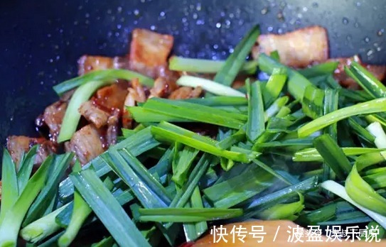 大叔家的川菜系列回锅肉，肉多菜少，肥而不腻，家人爱吃！