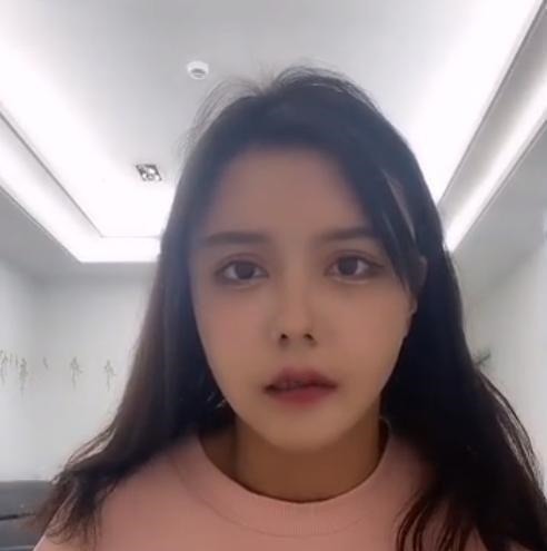 送进|韩安冉被送进精神病院,直播向网友求助,母亲却这样说