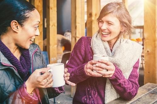 骨质疏松|听说晒太阳能补钙、预防骨质疏松?那要怎么晒、晒多久?