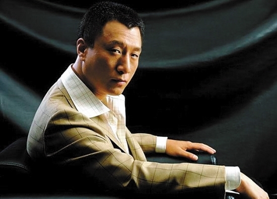 面不改色|孫紅雷吃下綠色冰激凌和豆沙，黃子韜說，他肯定假裝，沒吃芥末