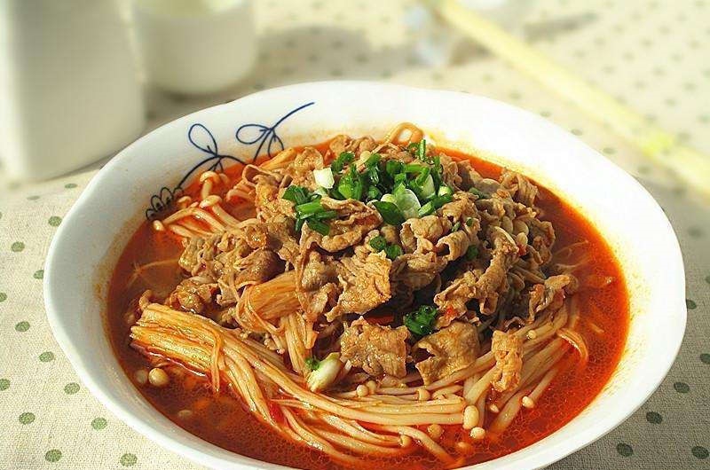 高血压“最怕”这几道家常菜，人到中年要多吃，给家人收藏好！