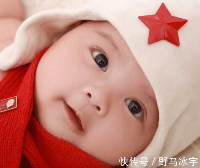 额头|孩子脸上有四个特征的,说明是“聪明相”,家长用心培养成学霸